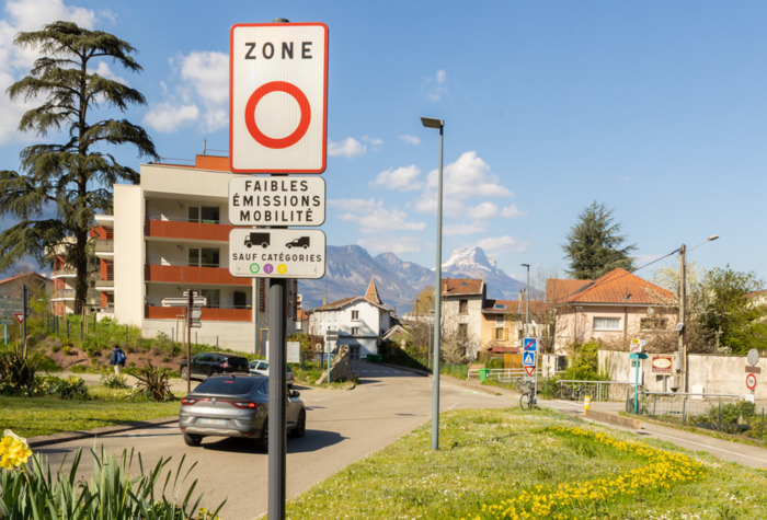 Suppression des ZFE et loi de « simplification » : des députés socialistes et écologistes saisissent le Conseil constitutionnel