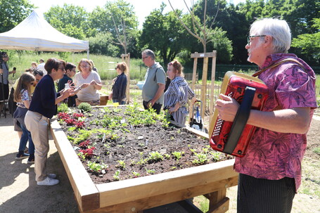 Les jardins et la mare de Granges à Échirolles